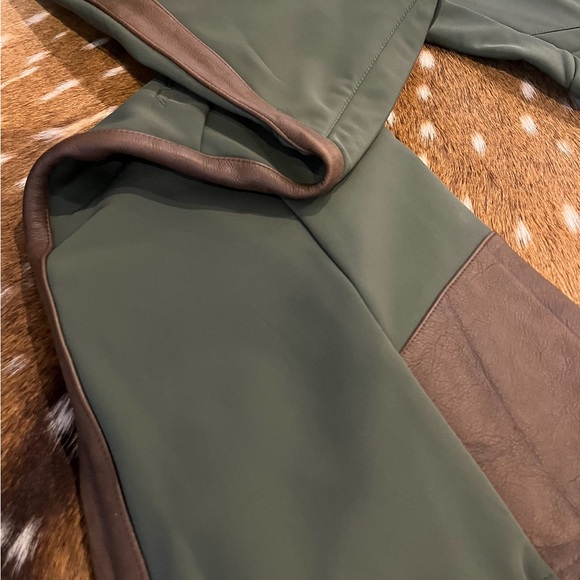 Ralph Lauren RLX Ski Pants- Womens Medium. Leather trim and flared ankle. WOW - Picture 4 of 4